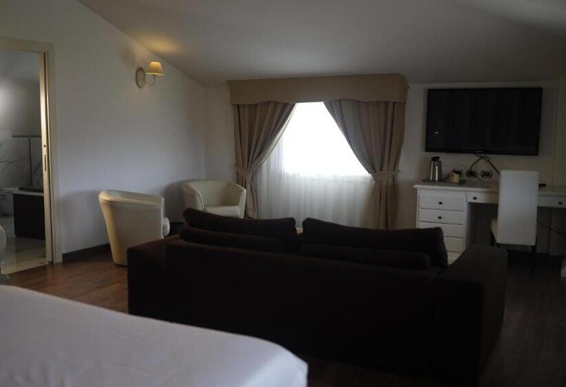 سوییت, Virginia Resort & Spa   Adults Only