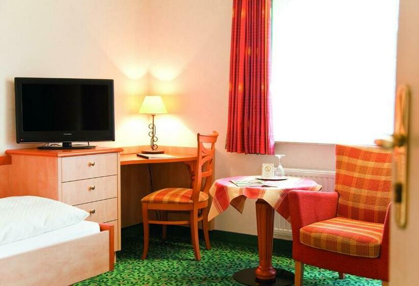 اتاق استاندارد یک نفره, Landkomfort Hotel Elsenmann
