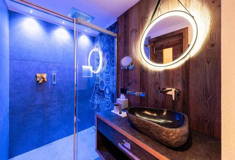 اتاق لوکس, Arkadia   Adults Only