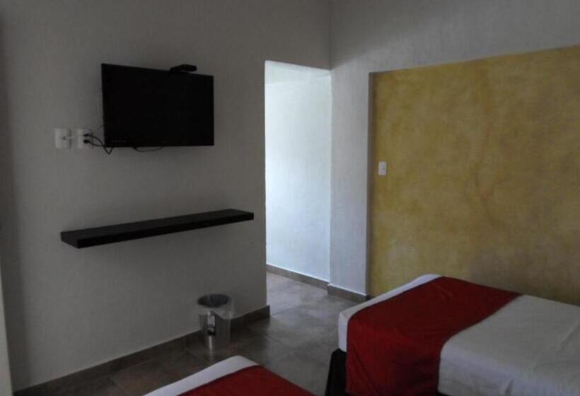 Chambre Standard, Montroi City