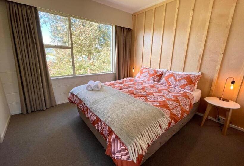 اتاق استاندارد, Te Anau Lakefront Backpackers