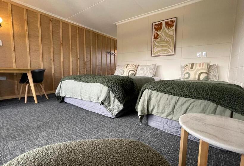 اتاق استاندارد سه نفره, Te Anau Lakefront Backpackers