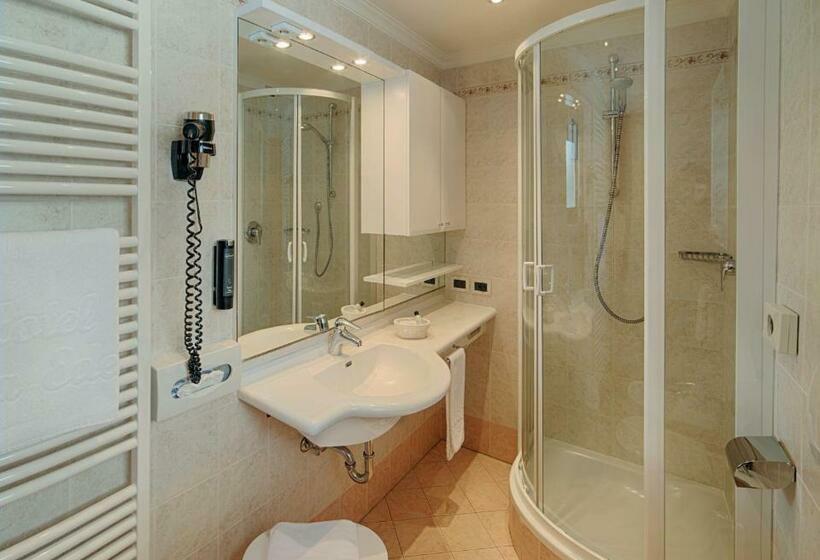 اتاق استاندارد یک تخته با بالکن, Villa Eden