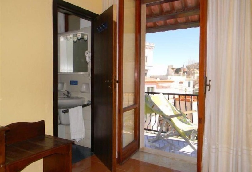 اتاق استاندارد یک نفره, Villa Mafalda