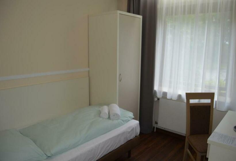 اتاق استاندارد یک نفره, G&h Hotel Rosengarten