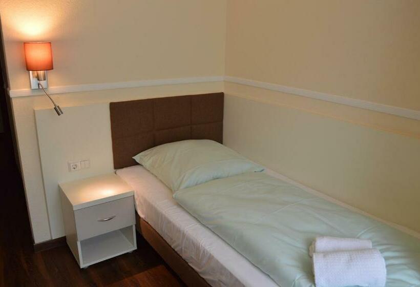 اتاق استاندارد یک نفره, G&h Hotel Rosengarten
