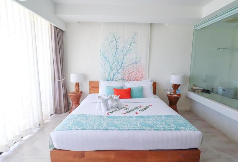 带阳台的豪华间, Bandara Phuket Beach Resort