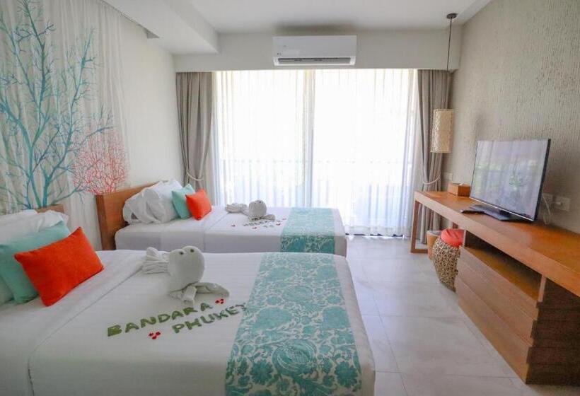 اتاق لوکس با بالکن, Bandara Phuket Beach Resort