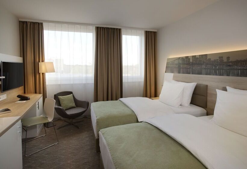 Chambre Standard, Holiday Inn Frankfurt Airport