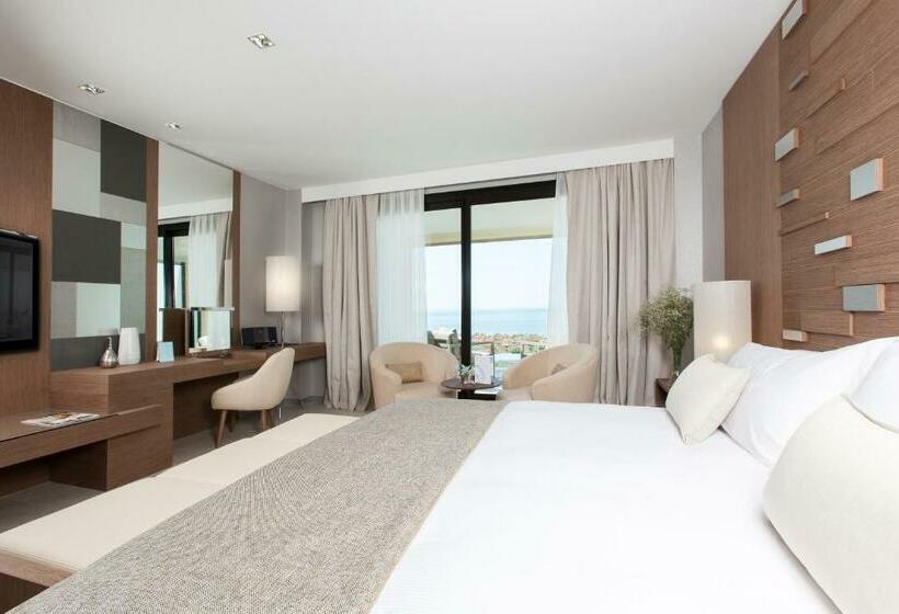 Standard Room Sea View, The Oasis By Don Carlos Resort