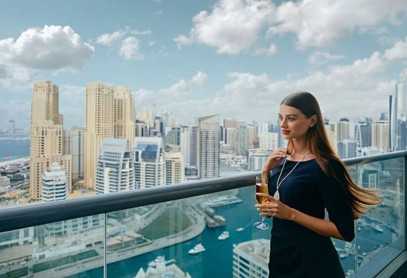 سوئیت کلوب با چشم‌انداز, Wyndham Dubai Marina