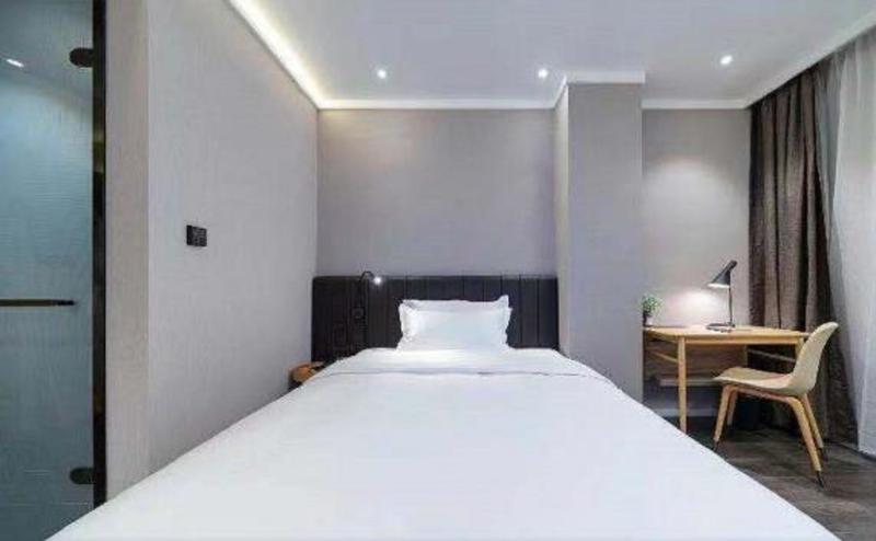 اتاق استاندارد, Hanting