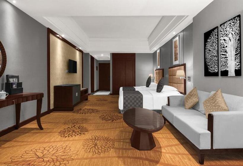 اتاق لوکس, Country Garden Phenix