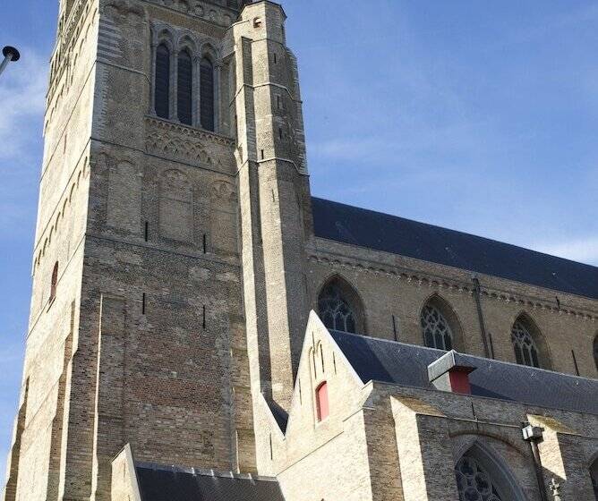 اتاق لوکس با چشم‌انداز شهر, B&b Saintsauveur Bruges