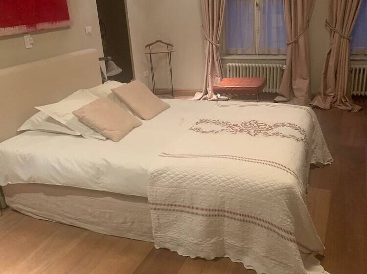 Quarto Deluxe, B&b Saintsauveur Bruges