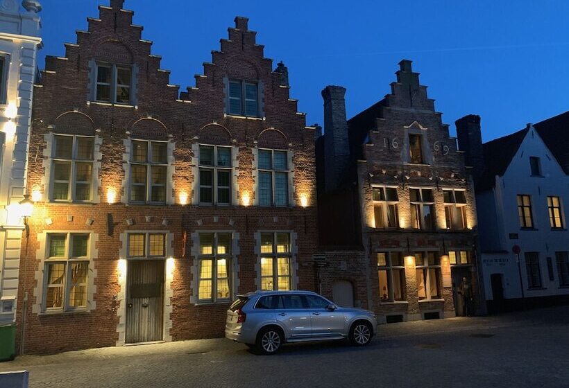 اتاق لوکس, B&b Saintsauveur Bruges