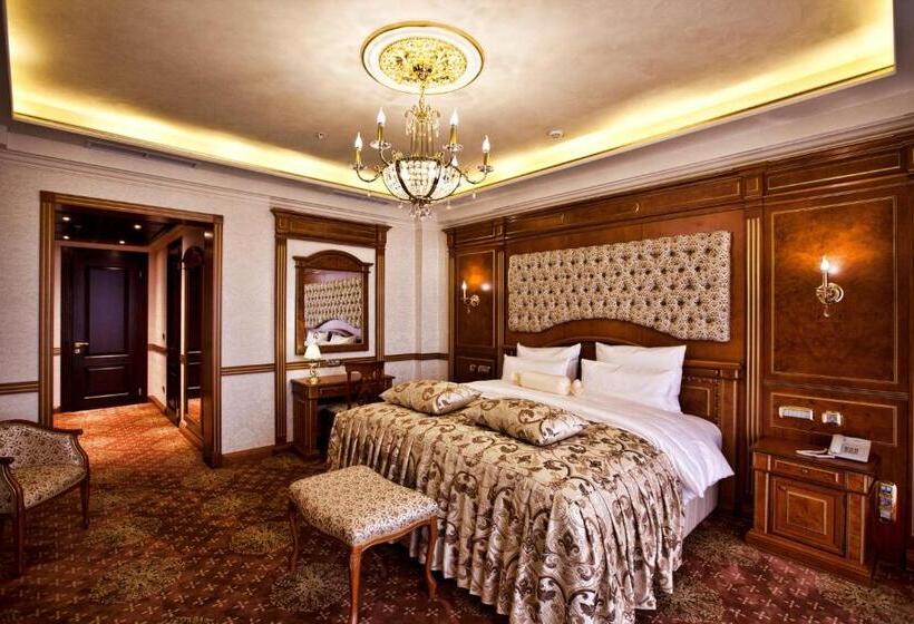 سوییت سوپریور, Multi Grand Pharaon