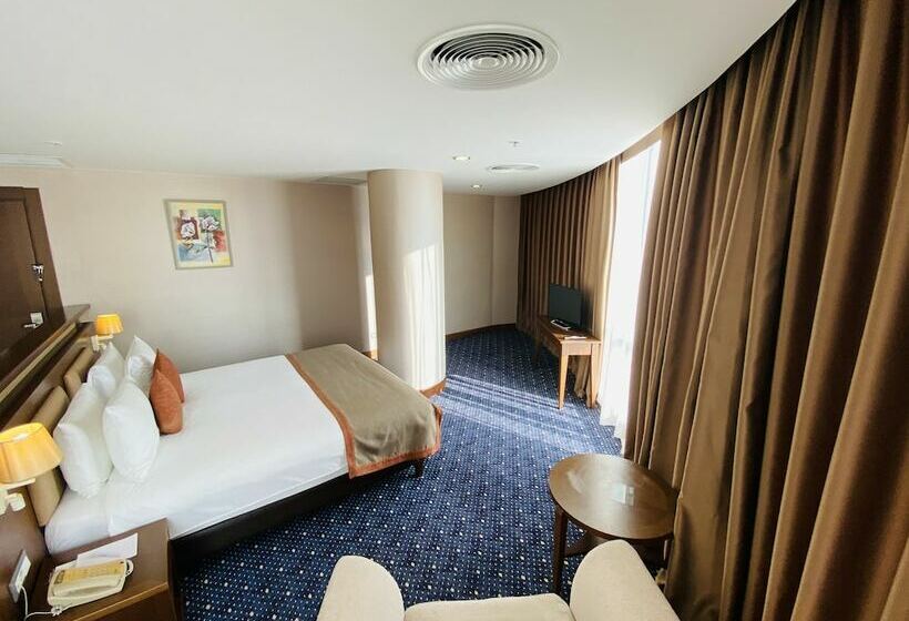 Standard Room, Parkside  & Apartments