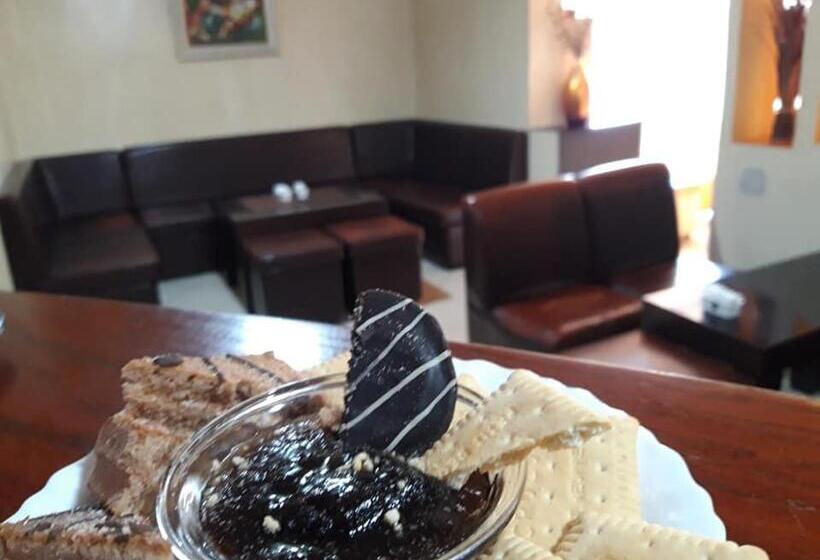 اتاق استاندارد سه نفره, Vila 57