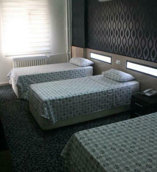 Chambre Triple Standard, Yeni Kosk Esra