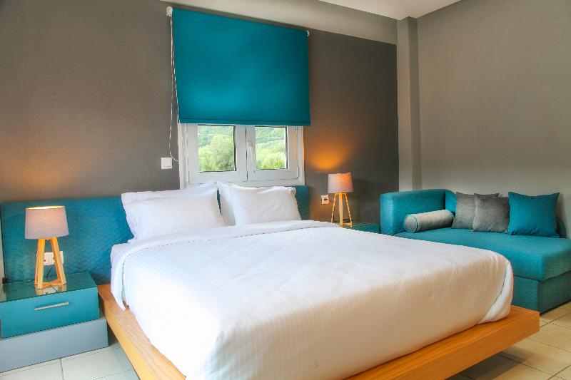 استودیوی استاندارد, Olive Grove Resort