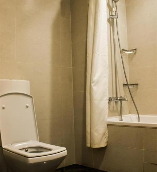 اتاق خانوادگی, Parkside Hotel & Apartments