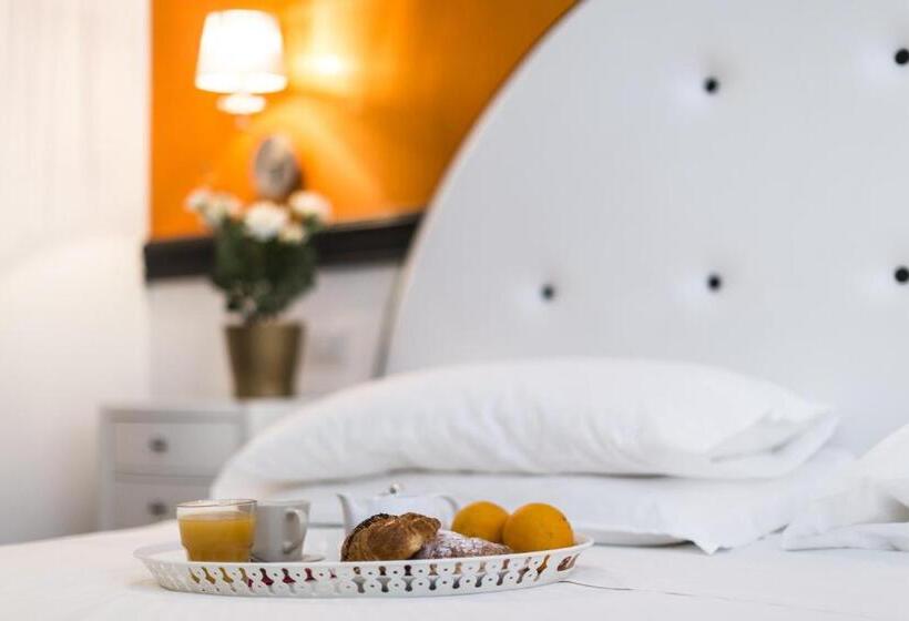 اتاق استاندارد سه نفره, Boutique Hotel La Casa Di Morfeo