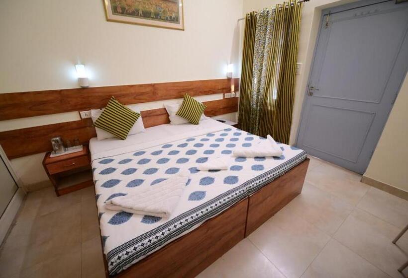 اتاق استاندارد چهار تخته, Chitra Katha  A Story Per Stay