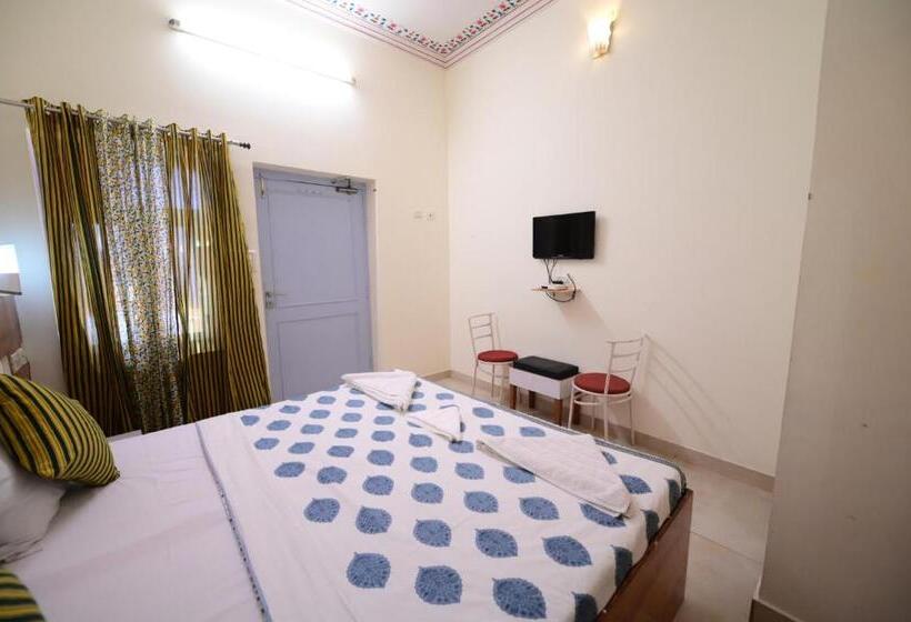 اتاق استاندارد چهار تخته, Chitra Katha  A Story Per Stay