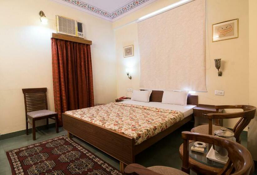 اتاق لوکس, Chitra Katha  A Story Per Stay
