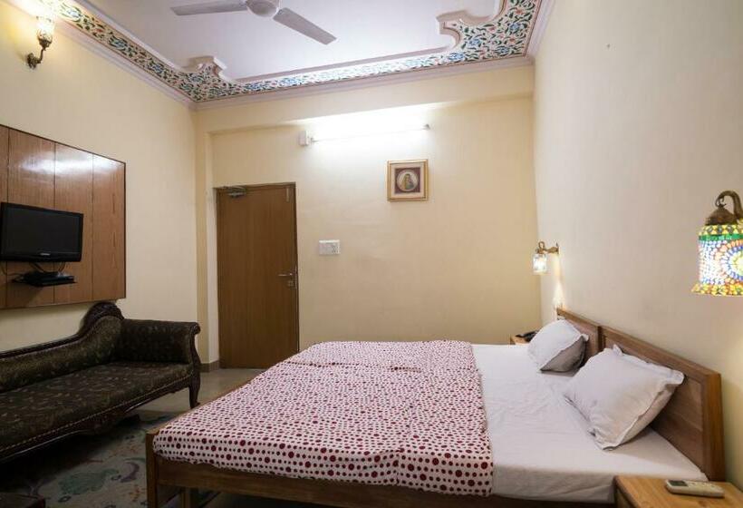 اتاق لوکس, Chitra Katha  A Story Per Stay