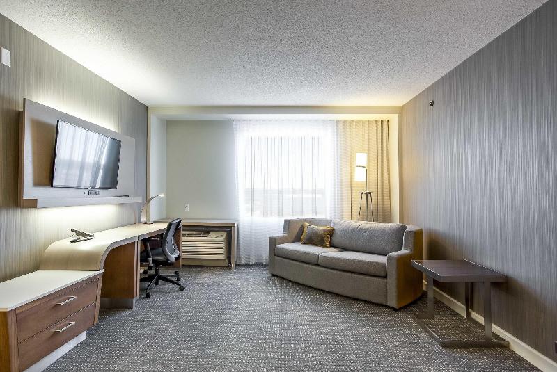 سوئیت با تخت بزرگ, Courtyard By Marriott Montreal West Island/baie D’urfe