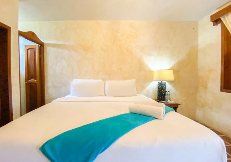 اتاق لوکس با تخت بزرگ, El Carmen Suites