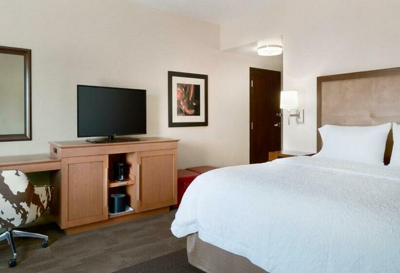اتاق استاندارد با تخت بزرگ برای معلولان, Hampton Inn Kanab