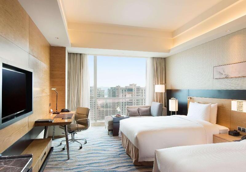 اتاق اجرایی, Hilton Yantai Golden Coast