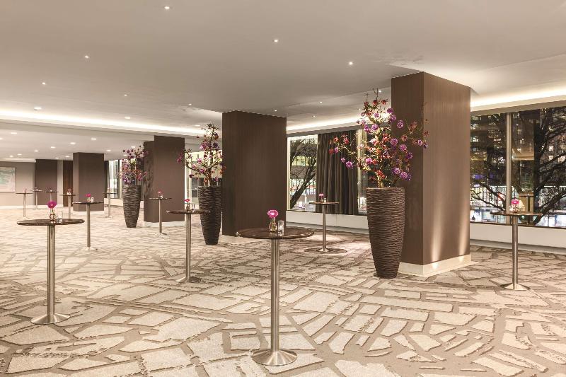 سوییت با چشم‌انداز دریا, Hilton Yantai Golden Coast
