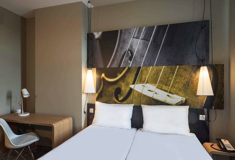 اتاق استاندارد با تخت دوبل, Ibis Riga Centre