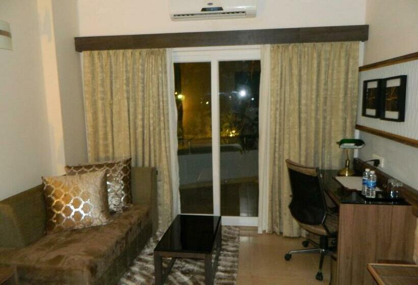 اتاق استاندارد با تخت بزرگ, Pramod Convention & Beach Resort