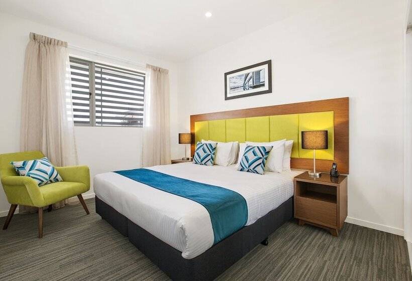 استودیوی استاندارد, Quest Chermside On Playfield