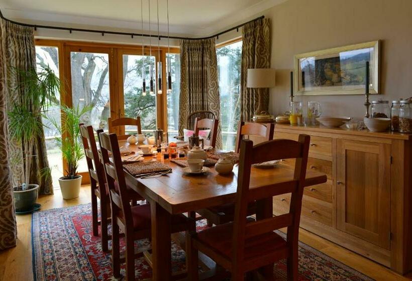 اتاق استاندارد, Brae House