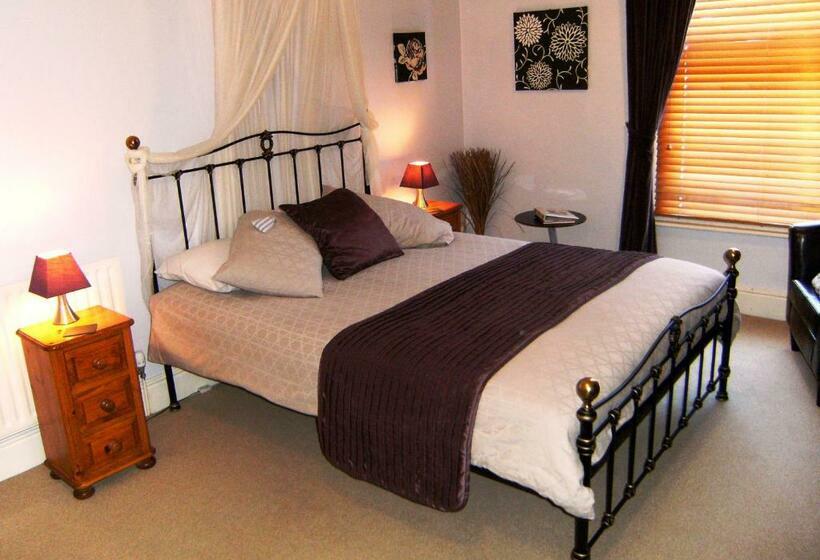 اتاق استاندارد با تخت بزرگ, Bridge House Bed & Breakfast