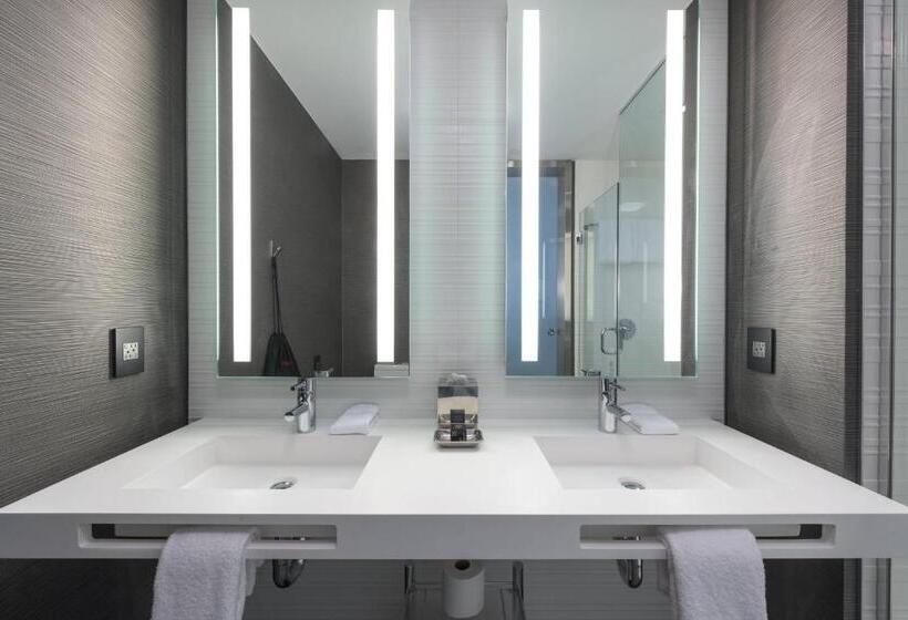 Suite Pat King, Ac Hotel By Marriott Boston Cambridge