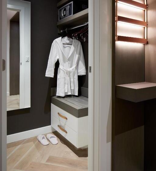 اتاق لوکس با تخت بزرگ, Andaz Ottawa Byward Market, By Hyatt