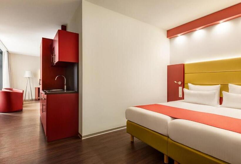 سوییت جونیور, Amedia Amsterdam Airport Schiphol, Trademark Collection By Wyndham