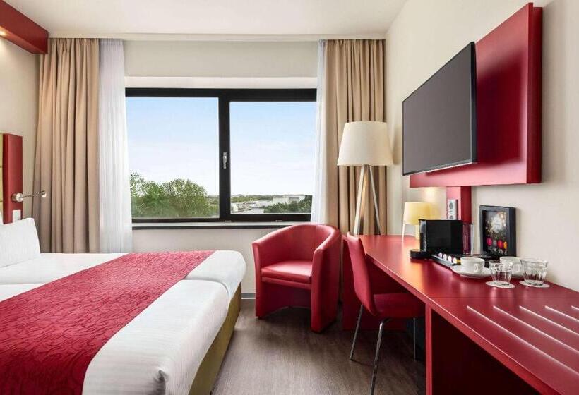 اتاق استاندارد با اتاق نشیمن, Amedia Amsterdam Airport Schiphol, Trademark Collection By Wyndham