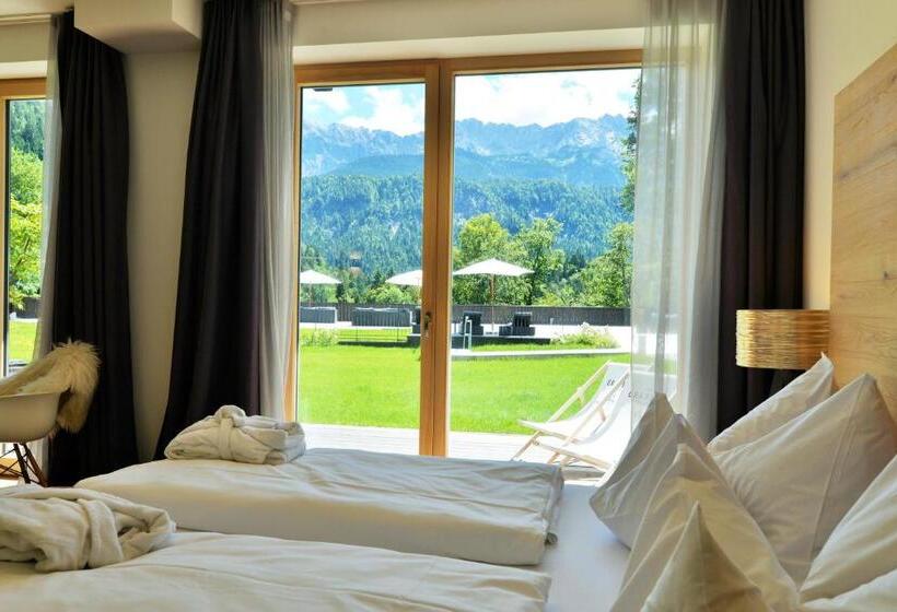 چشم‌اندازهای پهناور سوئیت جونیور, Das Graseck   Mountain Hideaway & Health Care