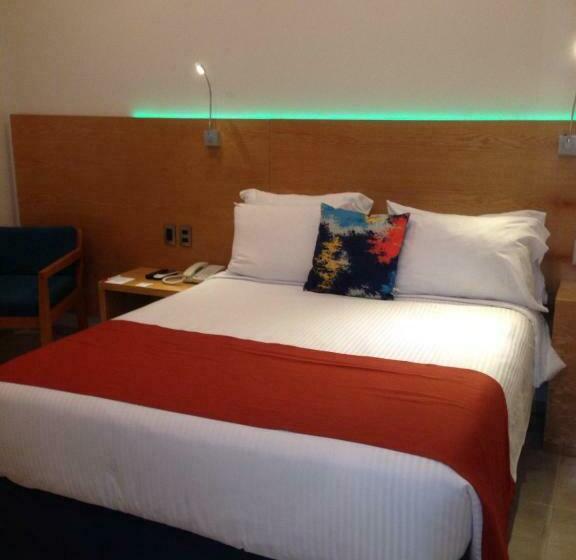 اتاق استاندارد, Hit Hoteles Aeropuerto Puebla