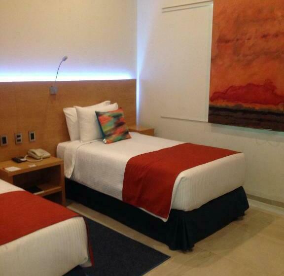 اتاق استاندارد برای معلولان, Hit Hoteles Aeropuerto Puebla