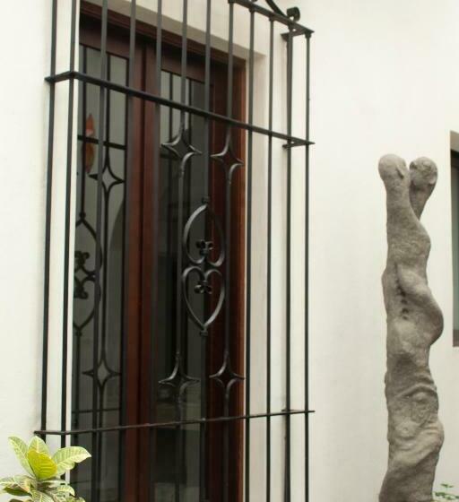 اتاق سوپریور, La Catrina De Alcala