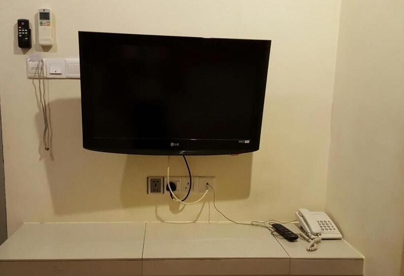 Deluxe Suite King Bed, Seri Nilai